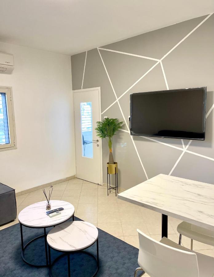 Rambam Beach Apartment Хайфа Экстерьер фото